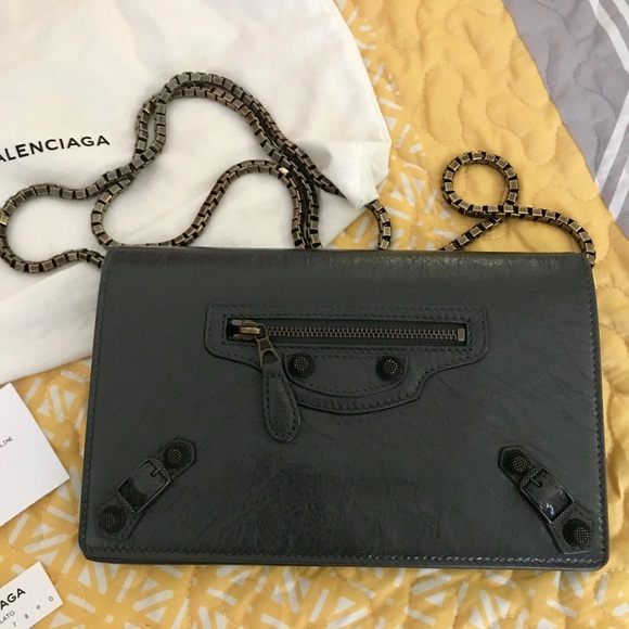 TRADED For @euiol only BALENCIAGA 🎄 - Picture 5 of 8